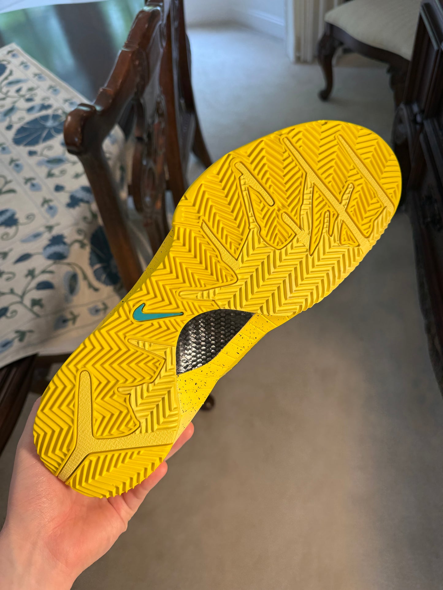 Kobe 4 Protro CHBL