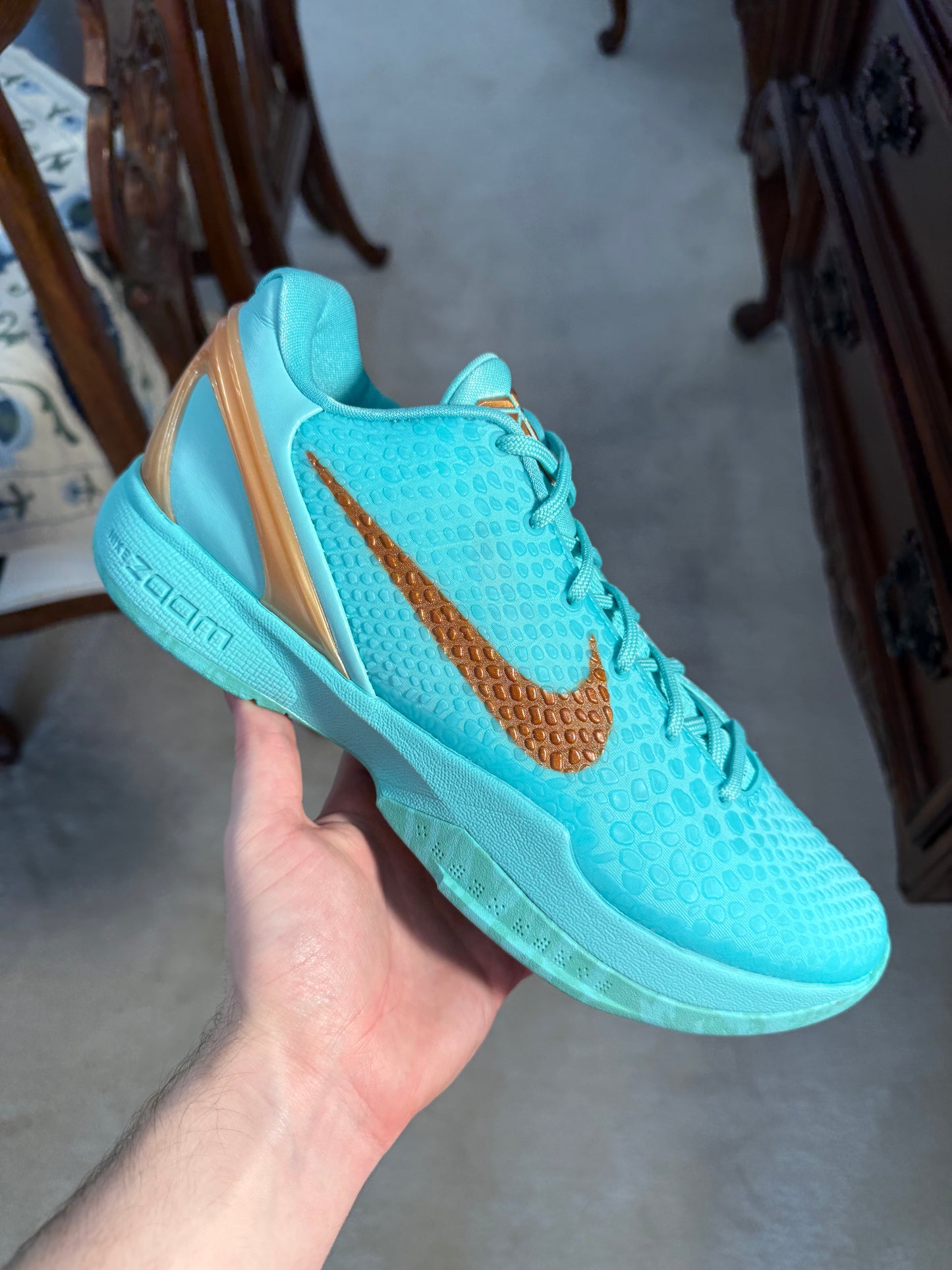 Kobe 6 Protro Jalen Brunson Statue of Liberty