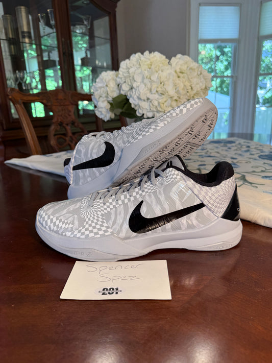 Kobe 5 Protro Derozan Zebra