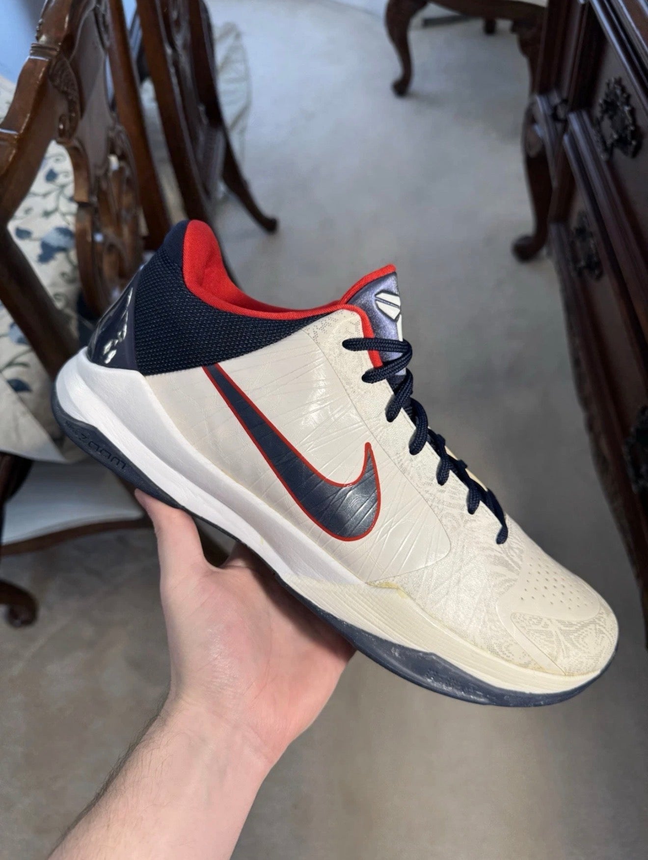 Kobe 5 United We Rise