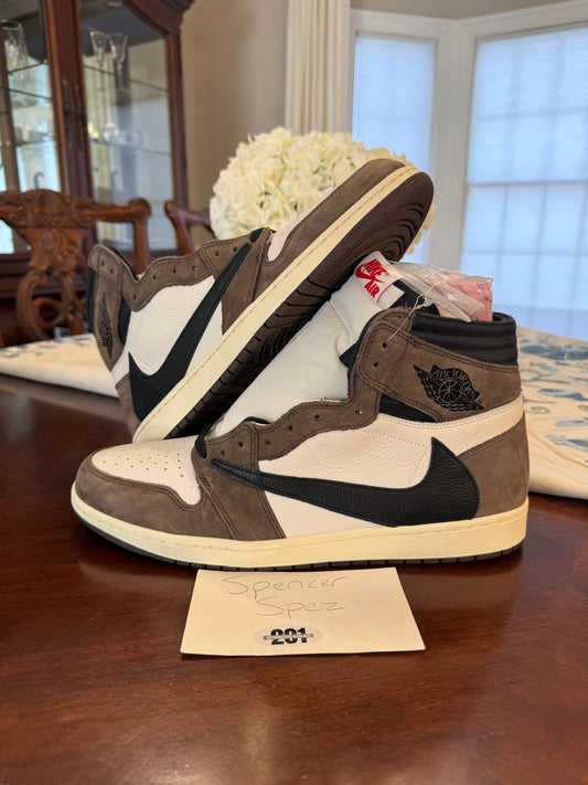 Jordan Retro 1 Travis Scott Mocha