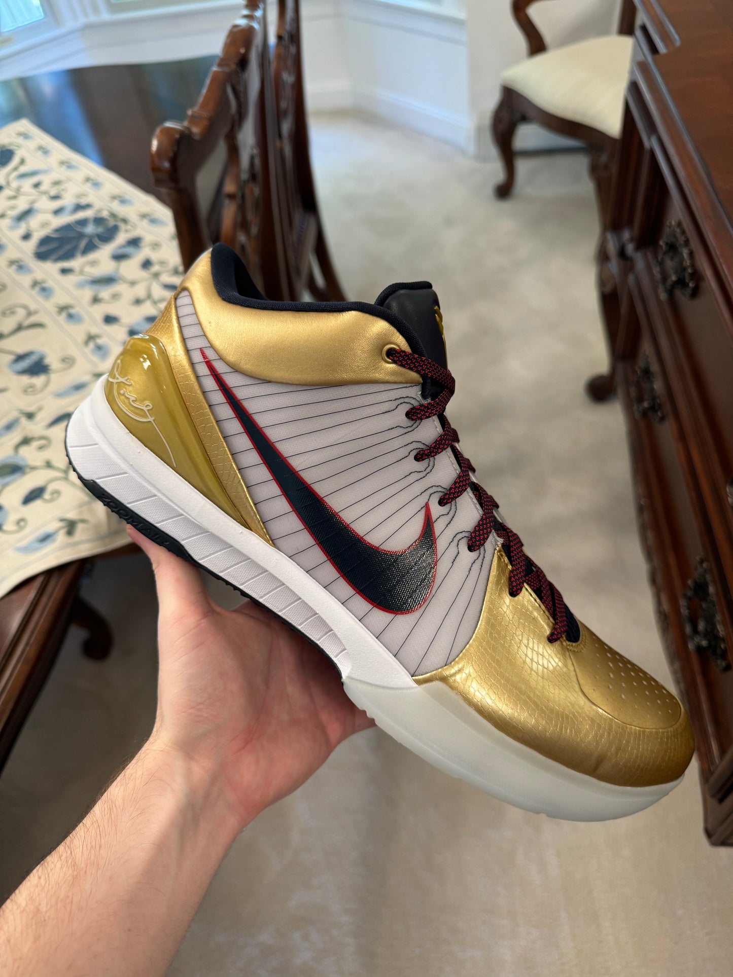 Kobe 4 Protro Gold Medal