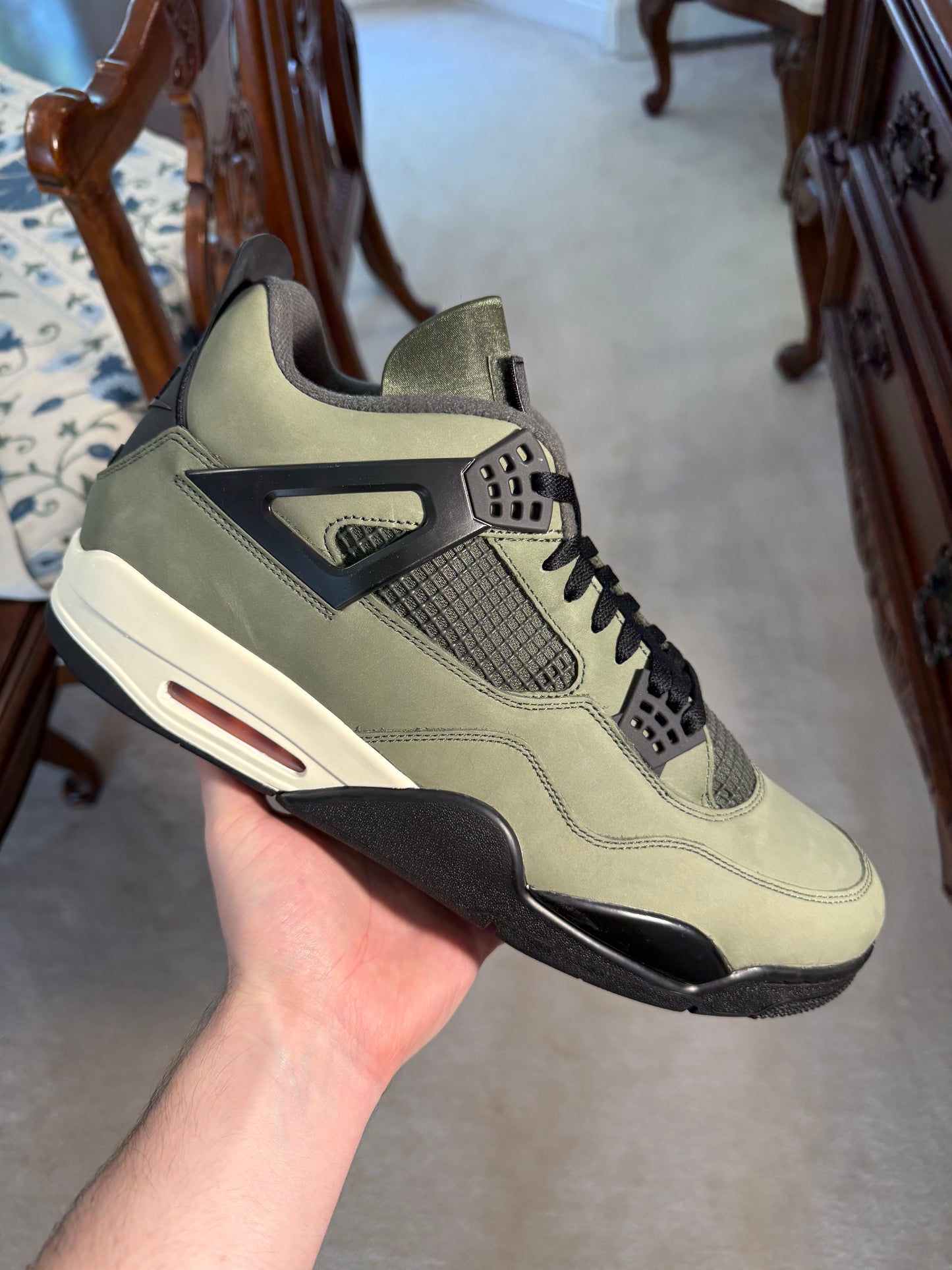 Jordan Retro 4 Undefeated 2025