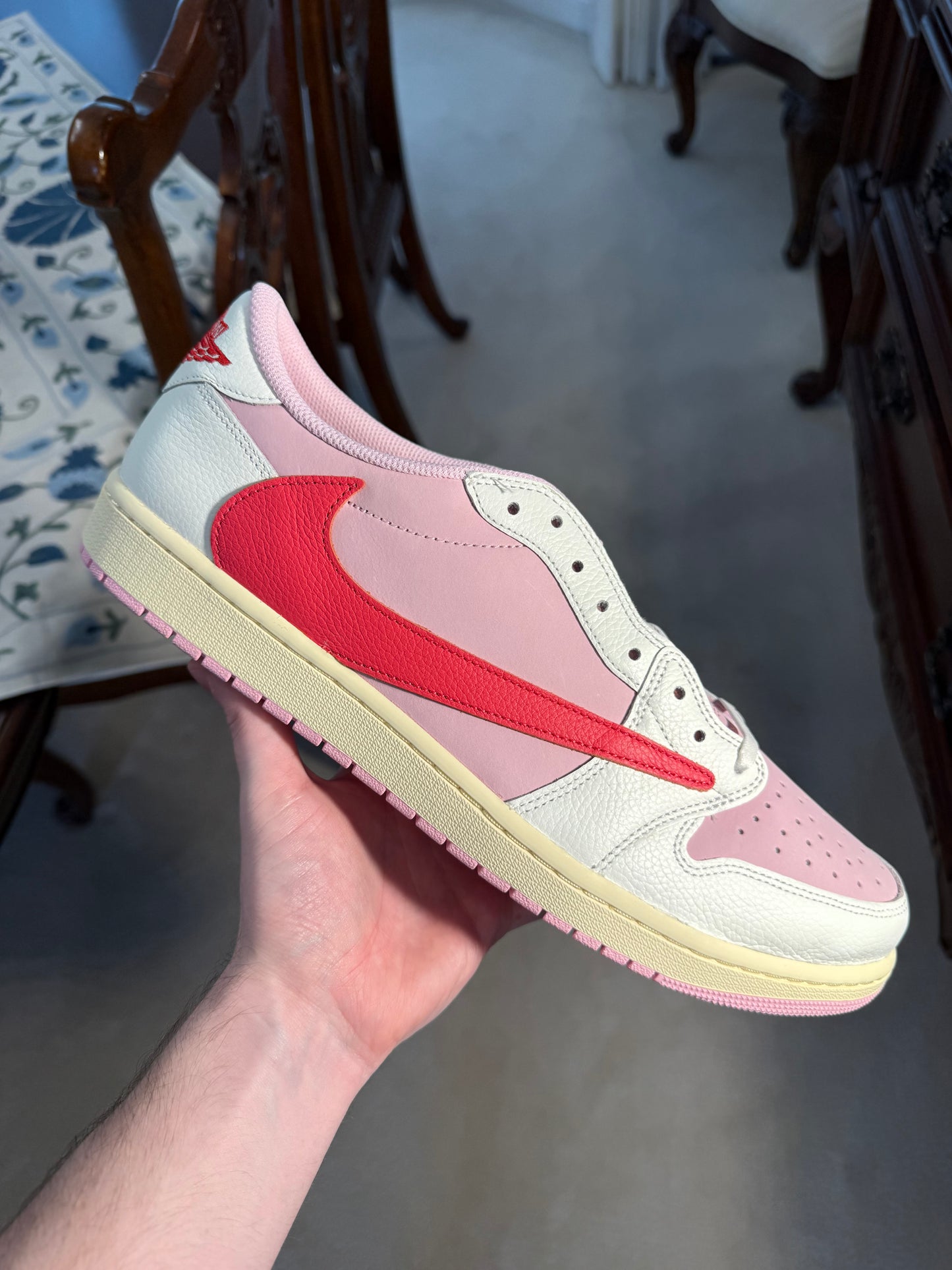 Jordan Retro 1 Low Travis Scott Tropical Pink