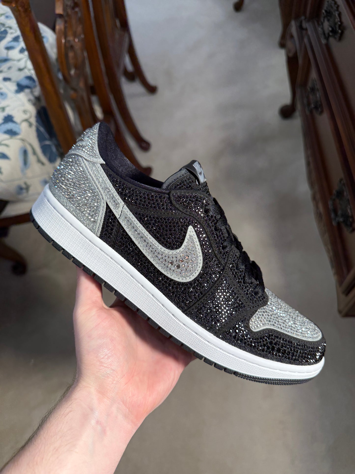 Jordan Retro 1 Low Swarovski Wmns