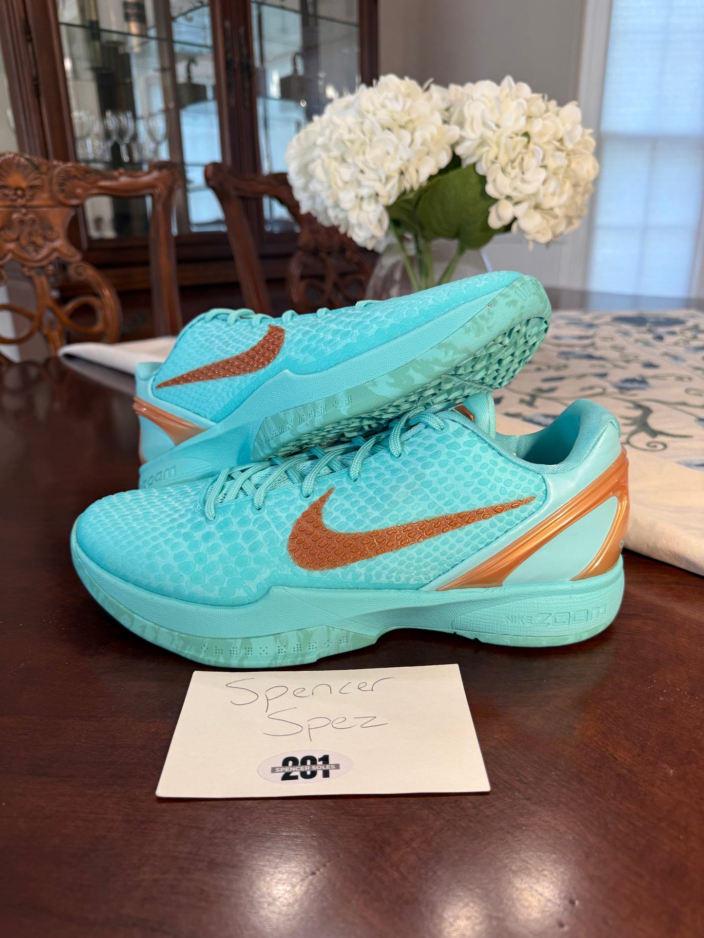 Kobe 6 Protro Jalen Brunson Statue of Liberty