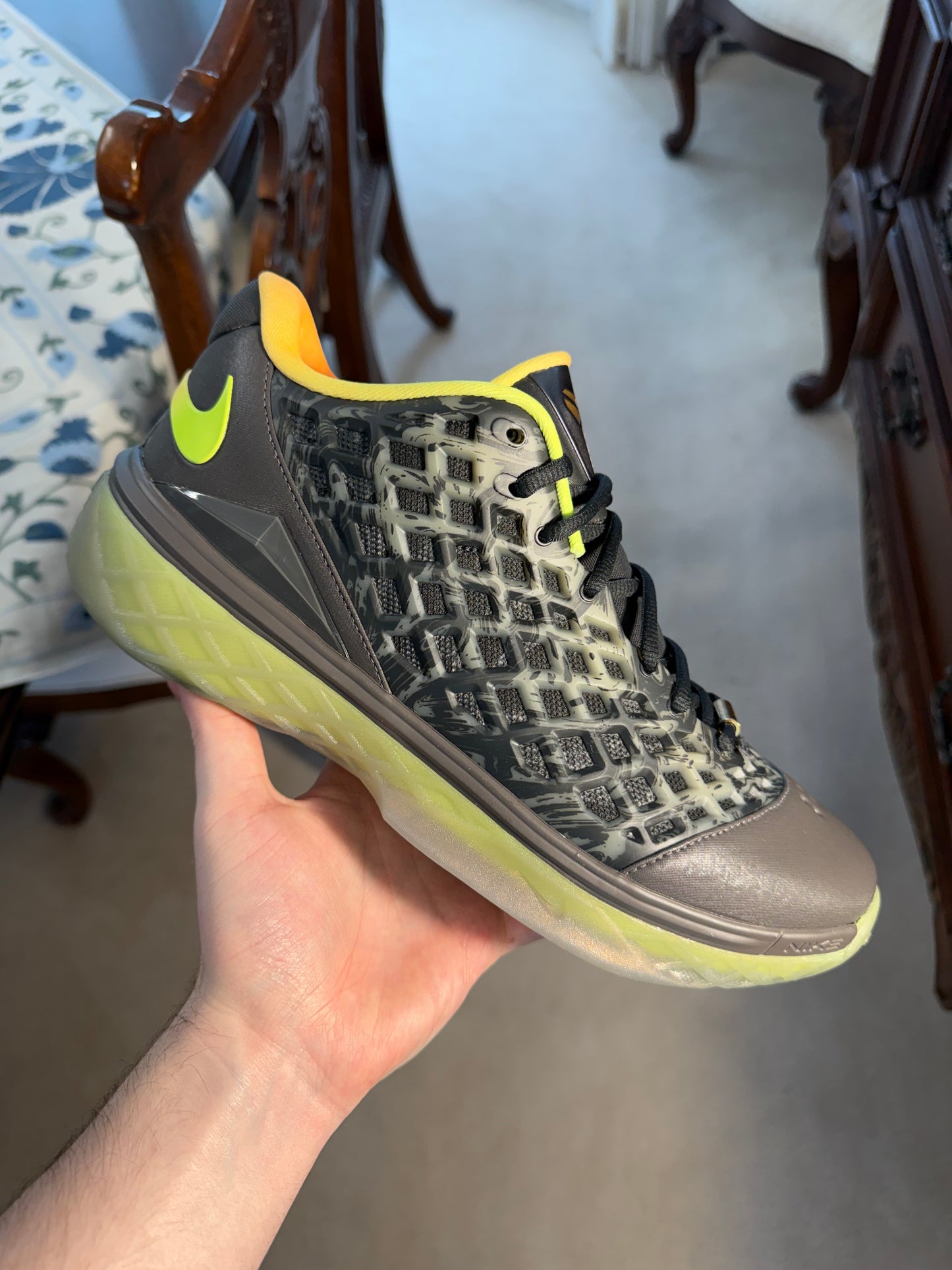 Kobe 3 Protro Diamond Low EYBL PE