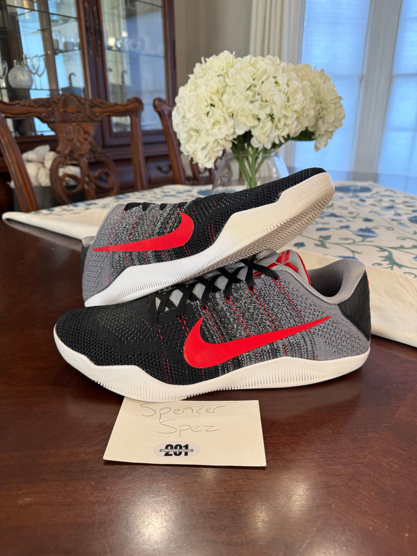 Kobe 11 Elite Low Tinker *used*