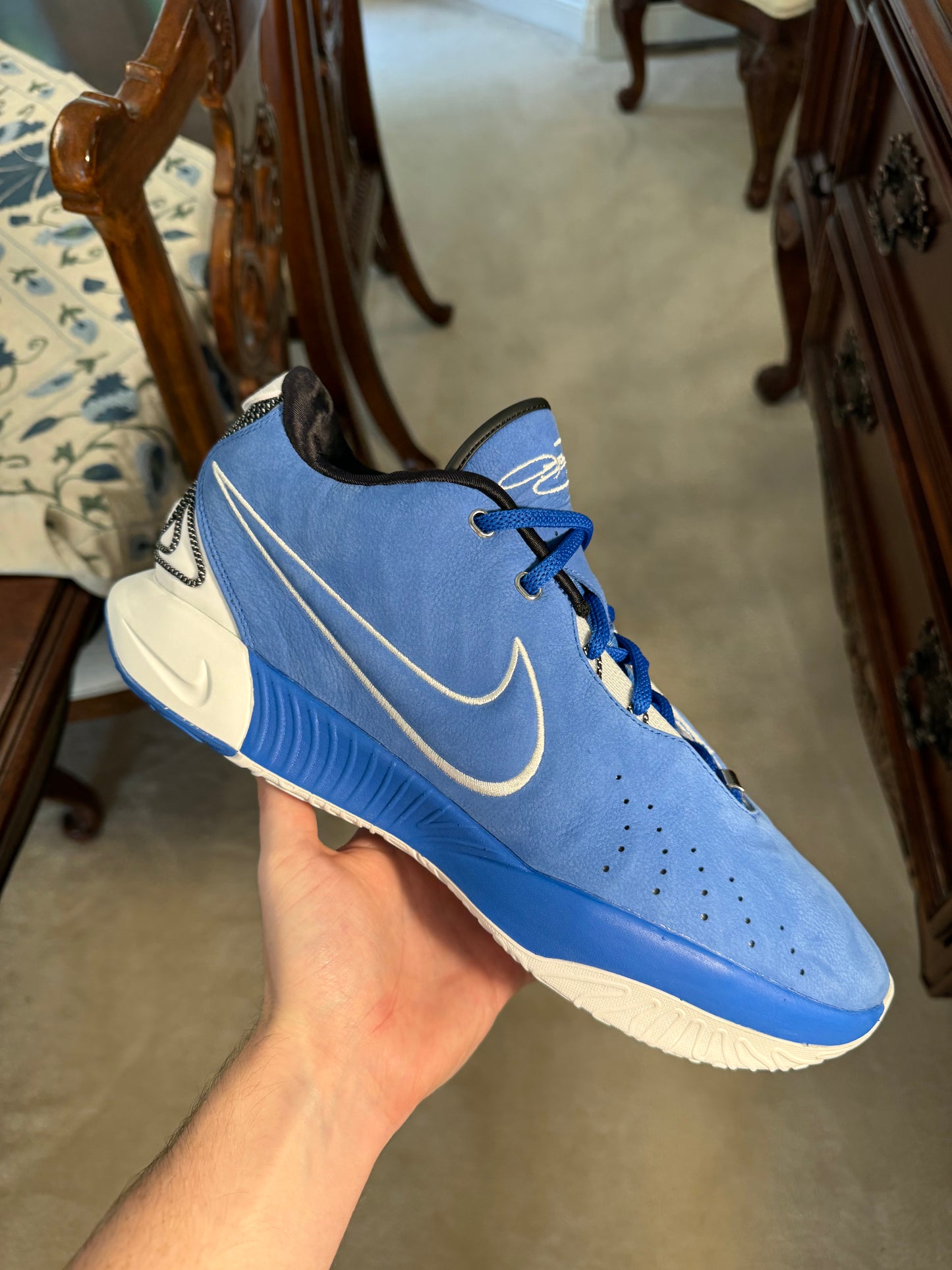 LeBron 21 Duke PE