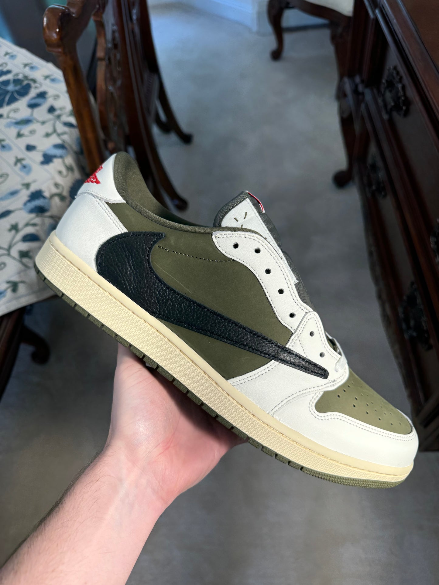 Jordan Retro 1 Low Travis Scott Olive