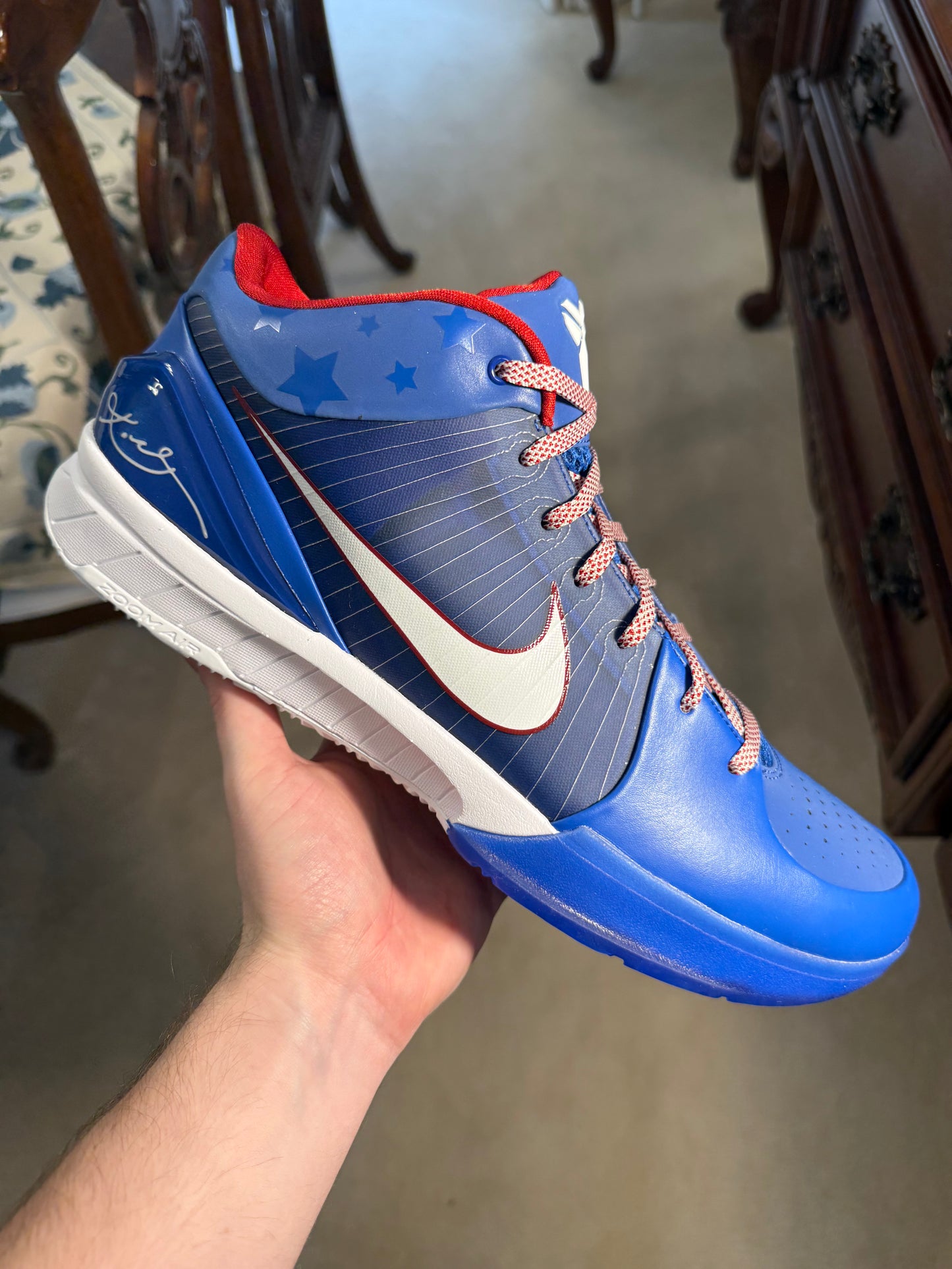Kobe 4 Protro Philly *Promo Sample*