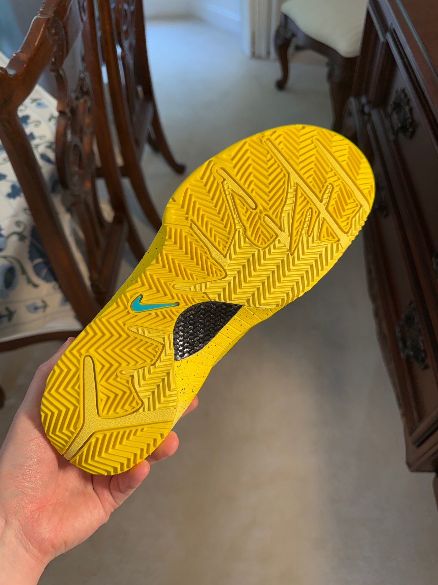 Kobe 4 Protro CHBL