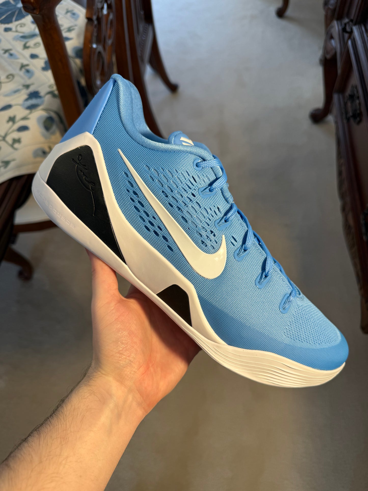 Kobe 9 EM Low Protro TB University Blue