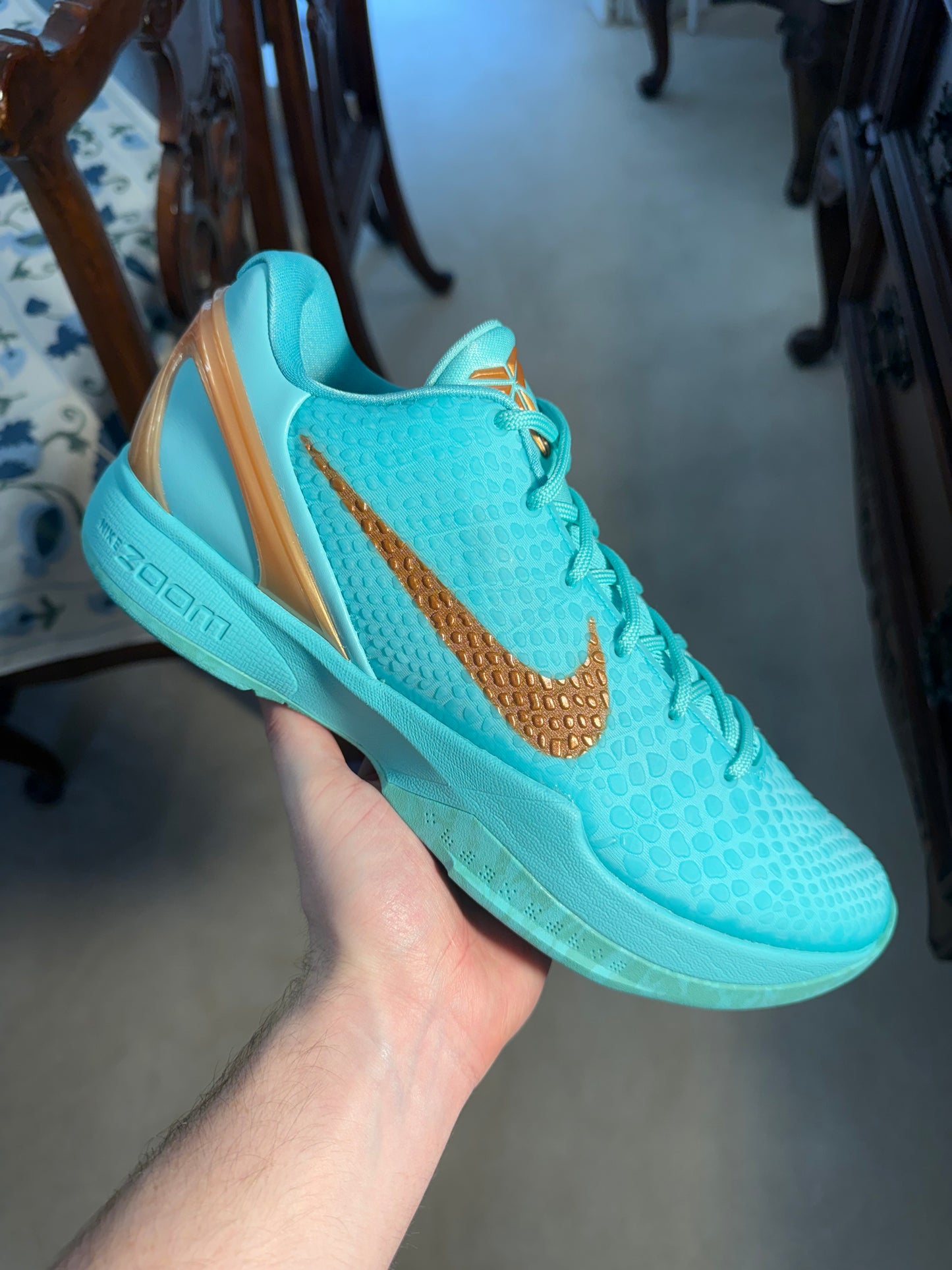 Kobe 6 Protro Jalen Brunson Statue of Liberty