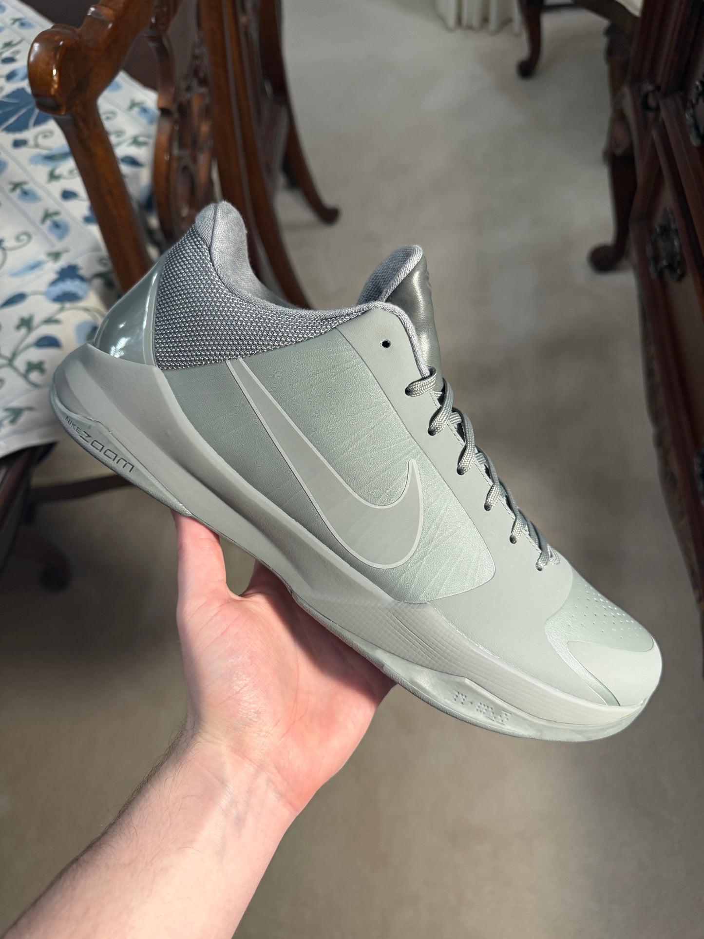 Kobe 5 Fade to Black