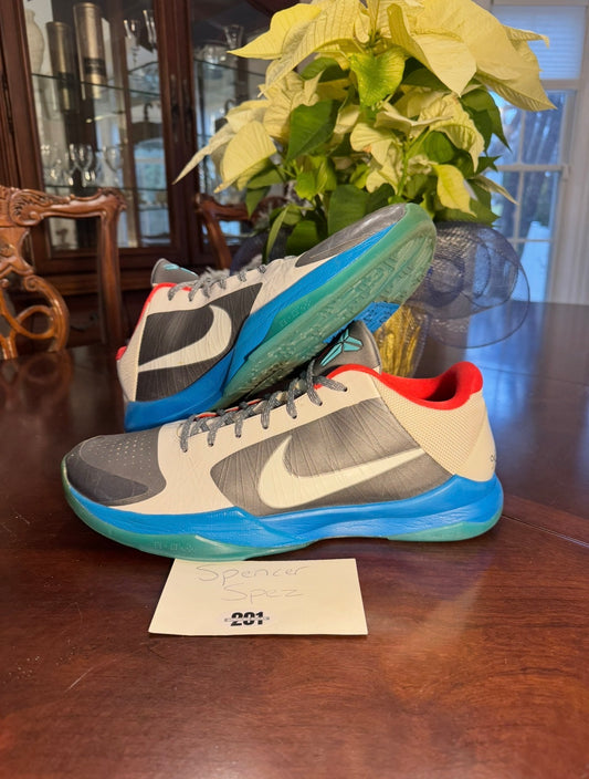 Kobe 5 Inspector Gadget PE