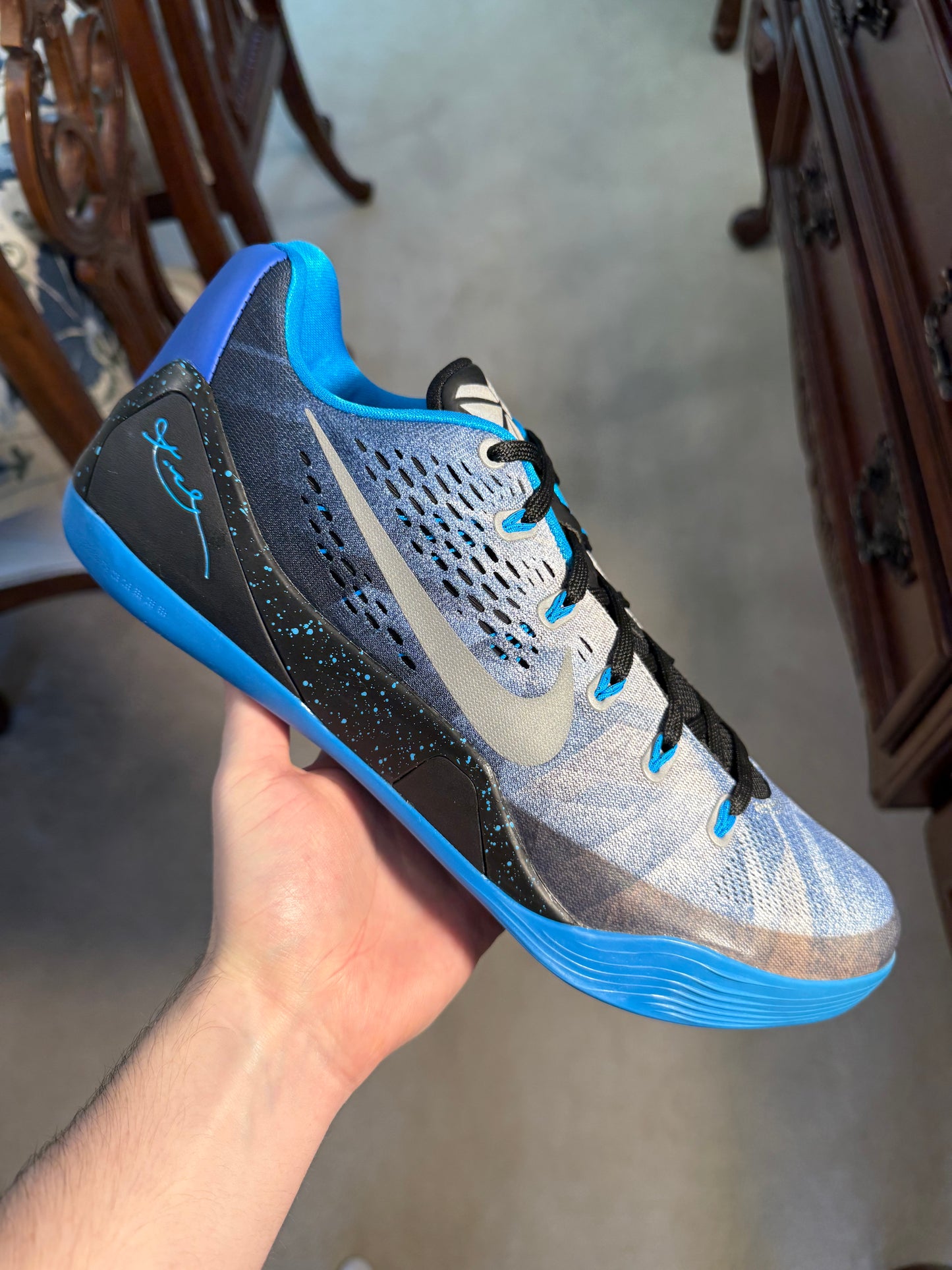Kobe 9 EM Premium Game Royal