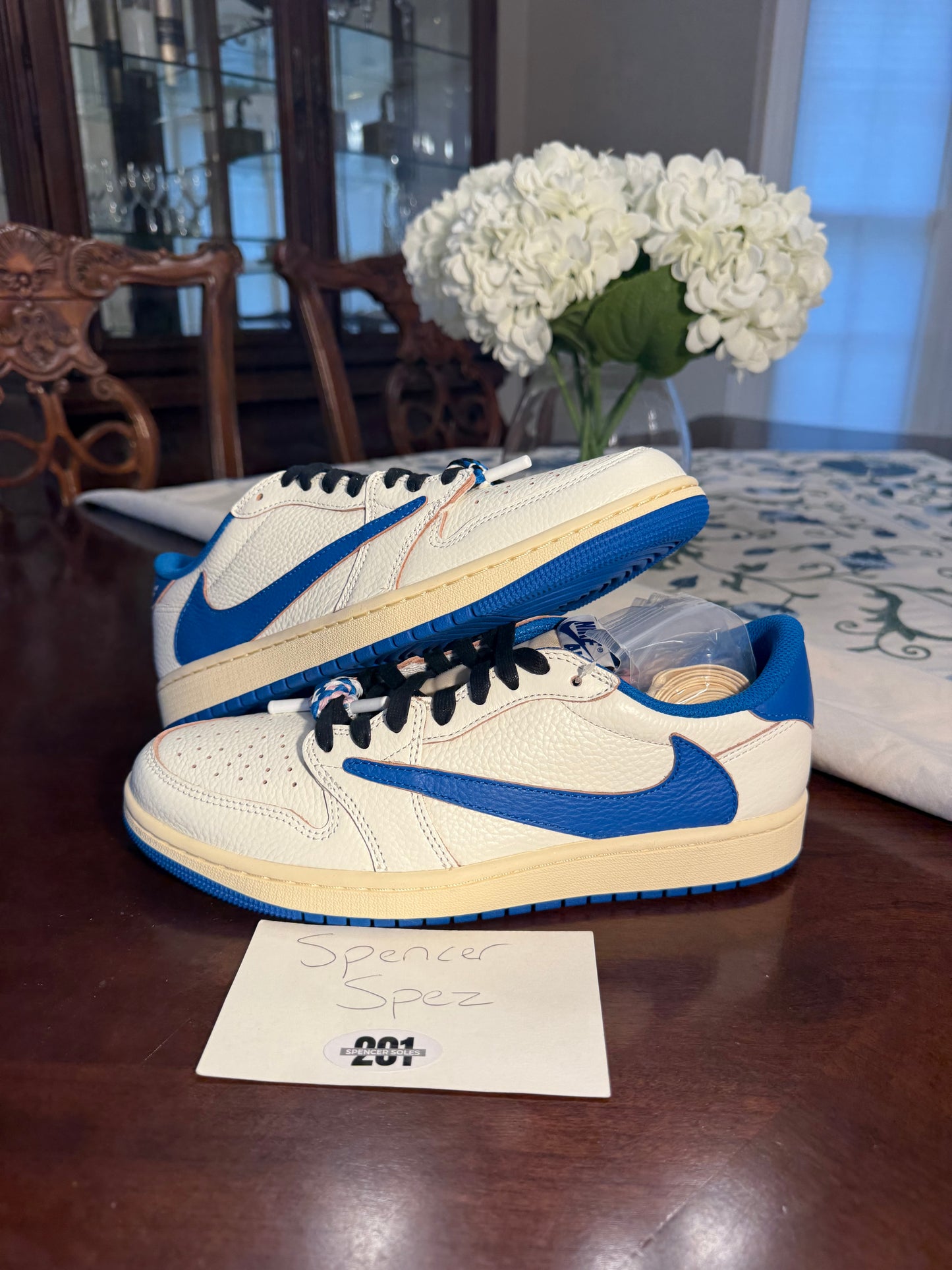 Jordan Retro 1 Low Travis Scott Fragment Sail