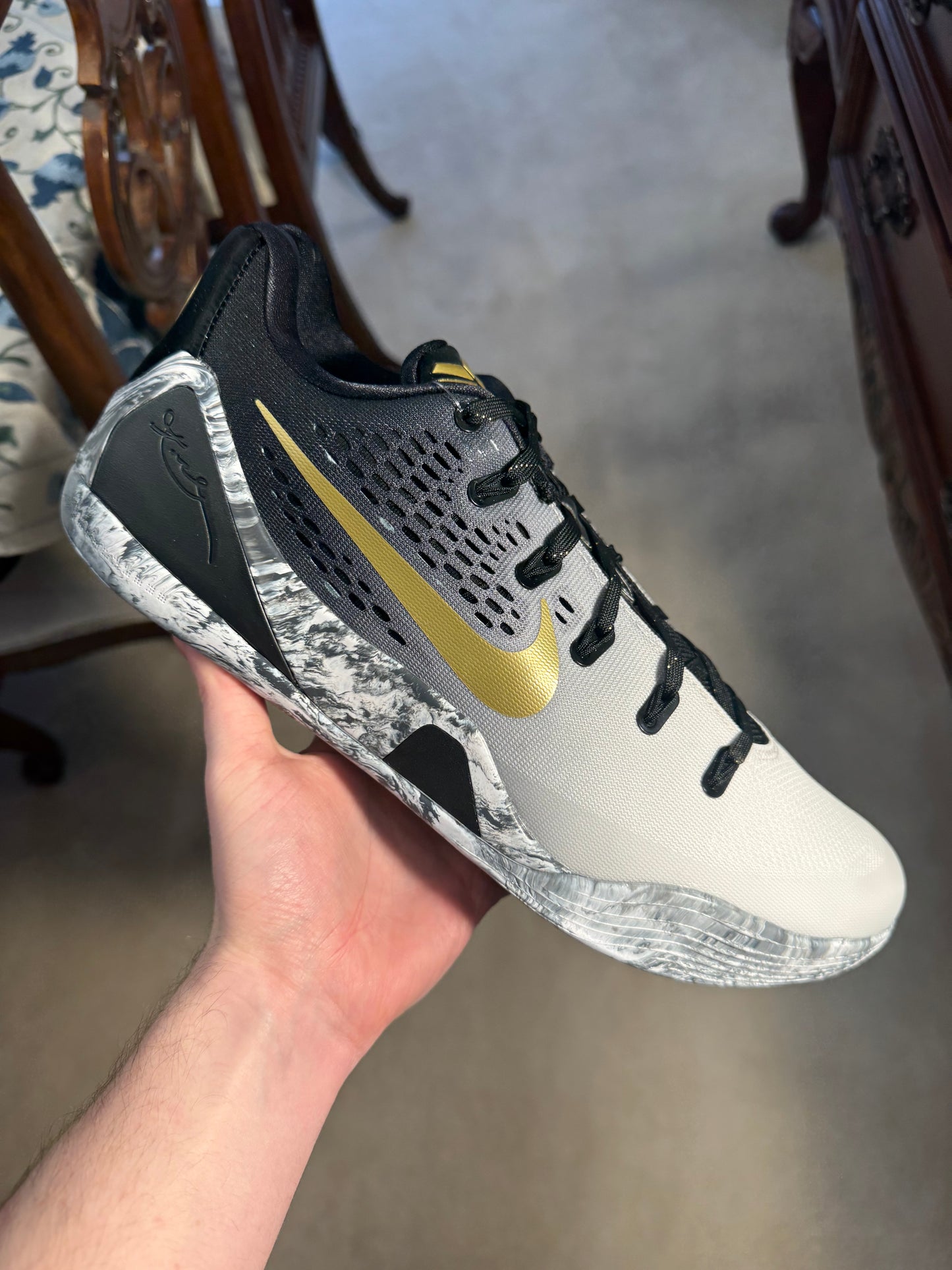 Kobe 9 EM Low Protro Mambacita