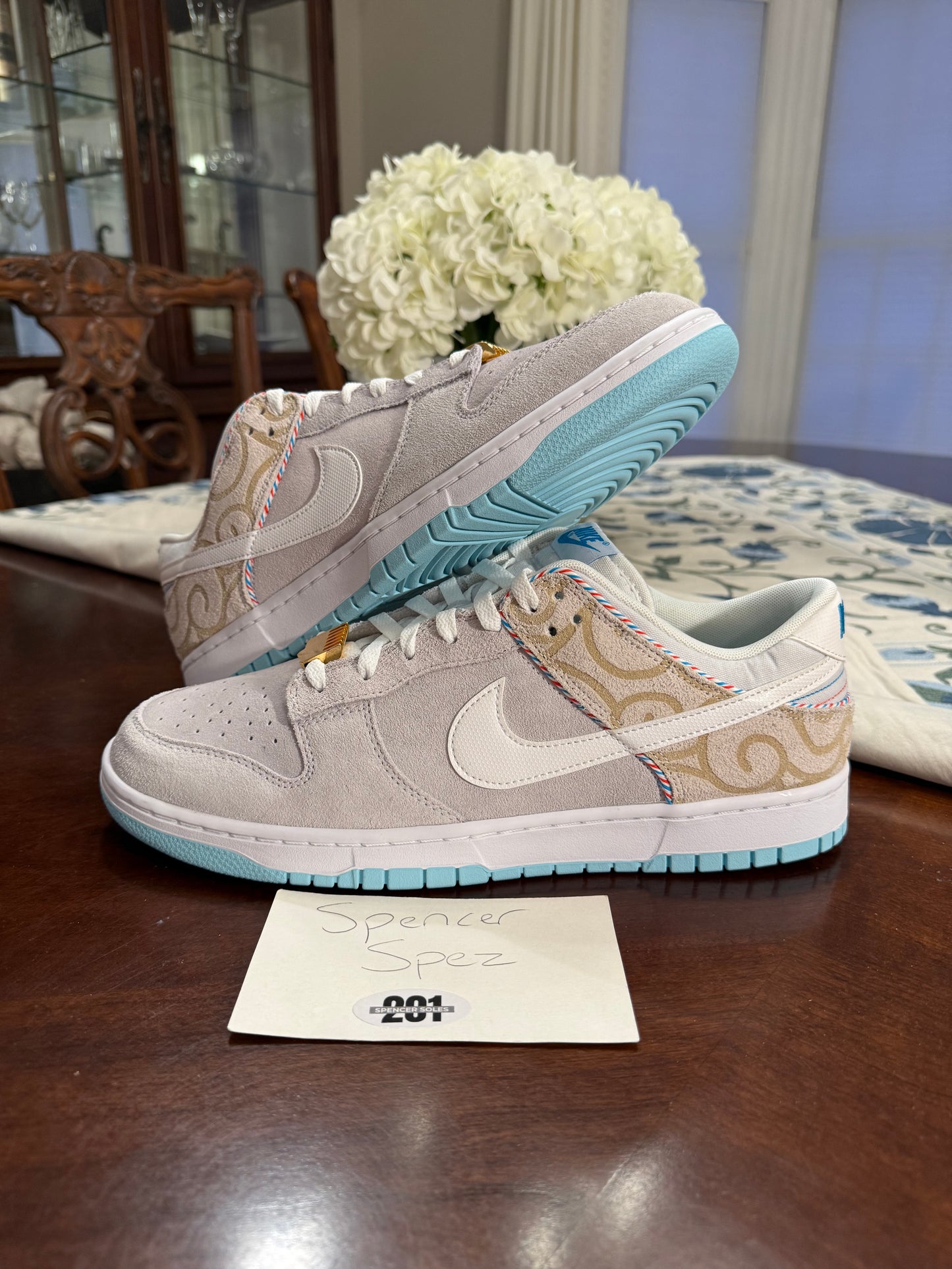 Nike Dunk Low SE Barber Shop Grey