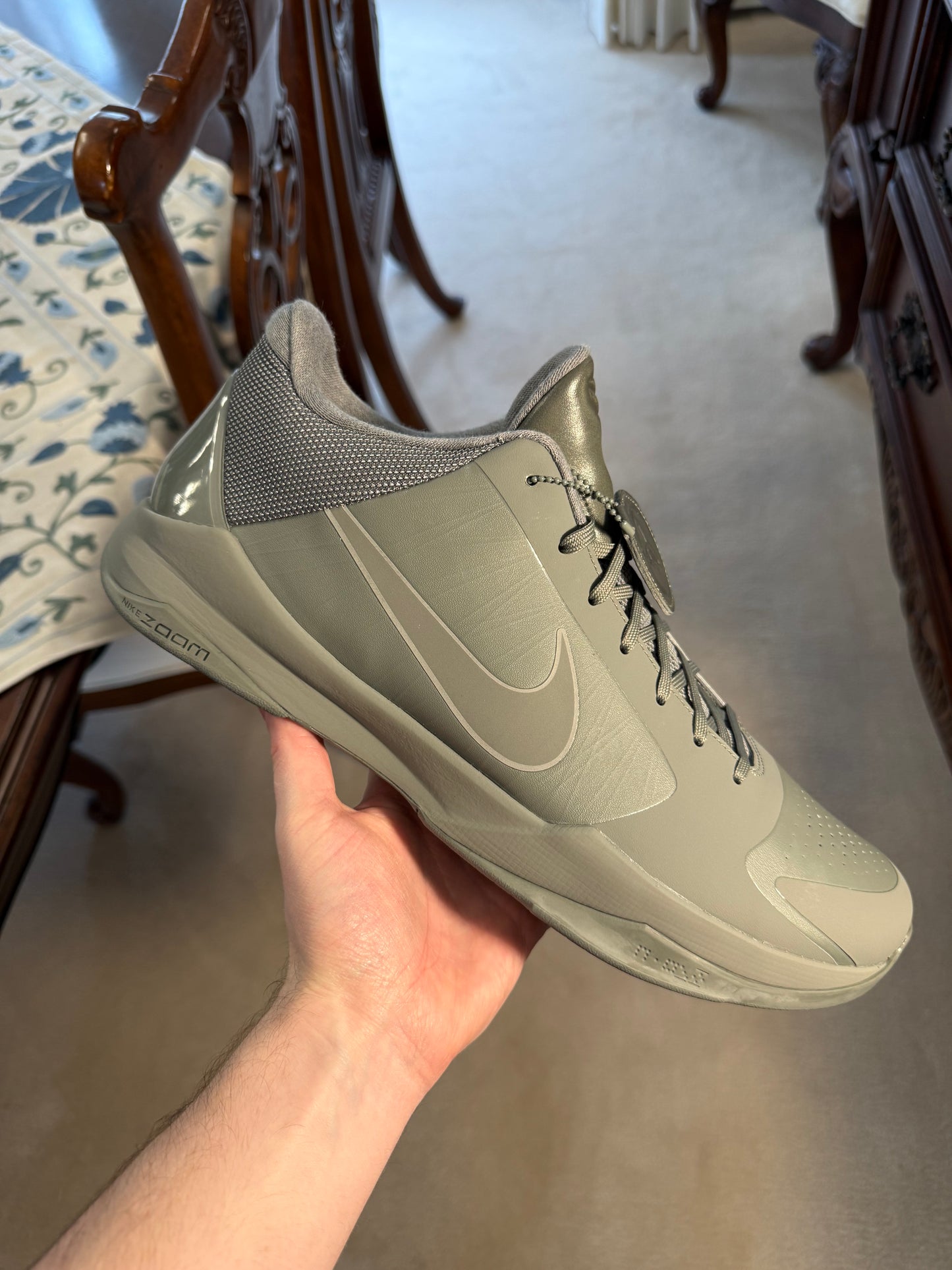 Kobe 5 Fade to Black