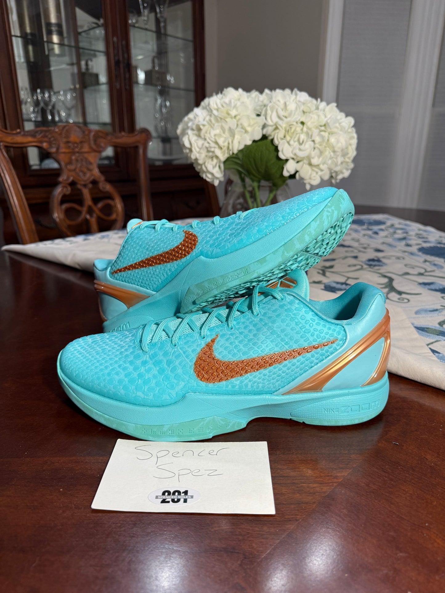 Kobe 6 Protro Jalen Brunson Statue of Liberty