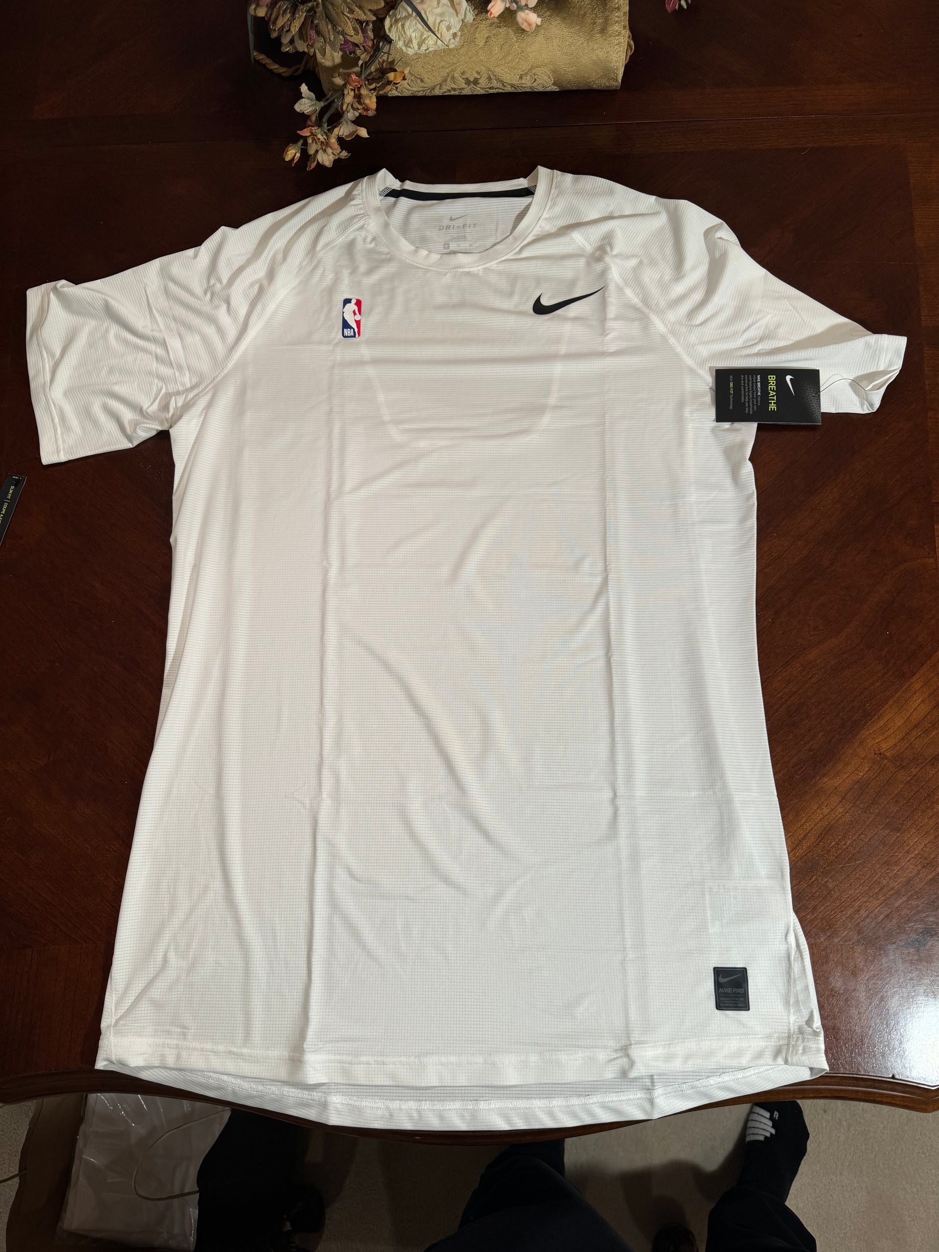 NBA Team/Player Issue Nike Pro HyperCool T-Shirt – Spencer Soles